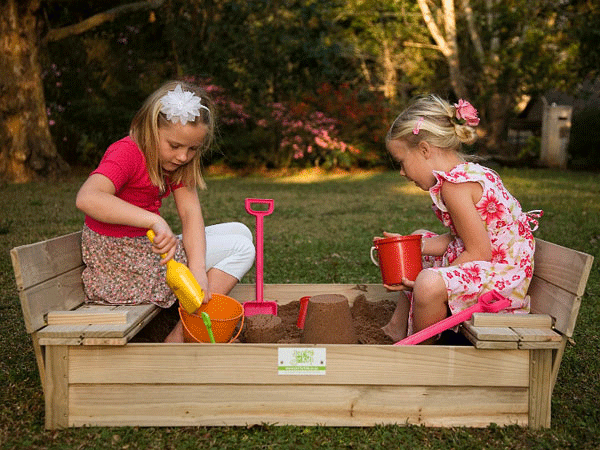 Childrens-Sand-Pit