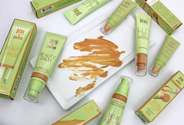 Pixi-Foundation-Review-and-Swatches