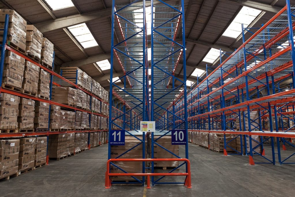 pallet racking system warehouse