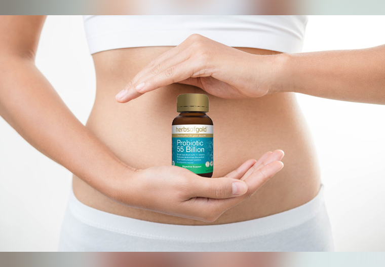 woman-hold-probiotic