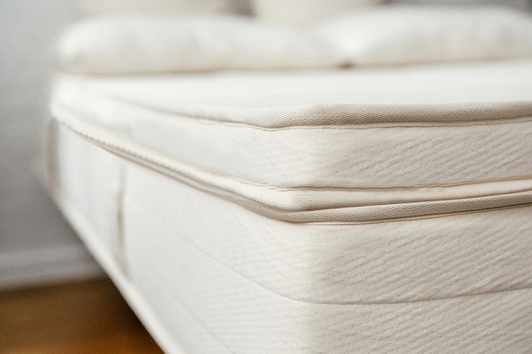 white mattress topper