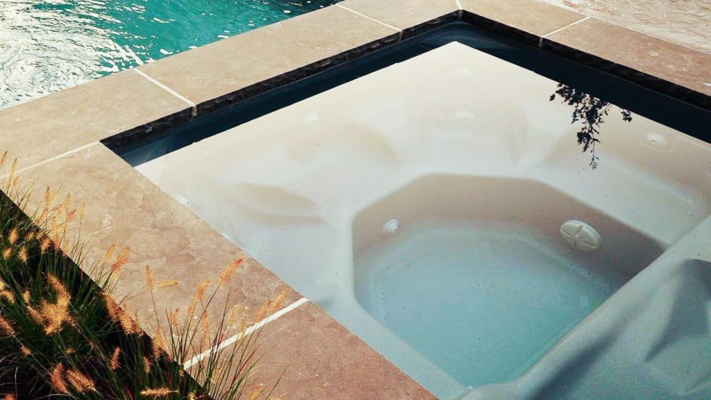 Unlike traditional pools, square spas require minimal upkeep, making them a great option for busy homeowners who don't have a lot of time to devote to maintenance. They come with a variety of features that make them simple to keep clean and well-maintained. For example, many models have built-in filtration systems that keep the water clean and clear, so you don't have to spend a lot of time cleaning.