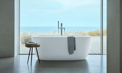 freestanding white bathtub